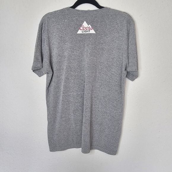 Coors Light Beer Made To Chill Gray Short Sleeve Tee Tshirt Womens‎ Size L Large - Picture 8 of 11